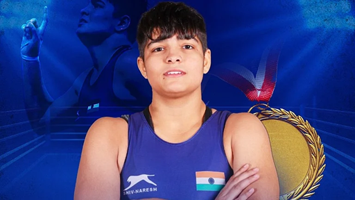 بلغاریہ:ٹیکسی ڈرائیور کی 17سالہ بیٹی نے رقم کی تاریخ، چینی پہلوان کو پٹخنی دے کر لہرایا ہندوستانی پرچم