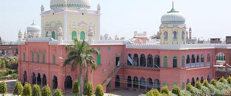 دار العلوم دیوبند کیمپس میں خواتین کے داخلے پر مکمل پابندی