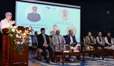 وزیر اعلیٰ عمر عبداللہ نے گلمرگ کنونشن سینٹر کی نقاب کشائی کی