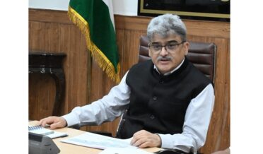 چیف سیکرٹری نے جموں میں سیلاب کے بعد بحالی کے اَقدامات کا جائزہ لیا