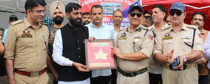 آئی آر پی دسویں بٹالین نے سوک ایکشن پروگرام کے تحت مٹن میں کھیلو ں کا اِنعقاد کیا