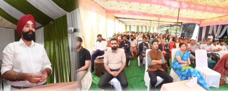 جے کے اِی ایس آئی ایس نے کشمیر میں سوستھ ناری شکشت پریوار کے تھیم کے تحت ’’ سواستھیہ میلہ ‘‘ کا اِنعقاد کیا