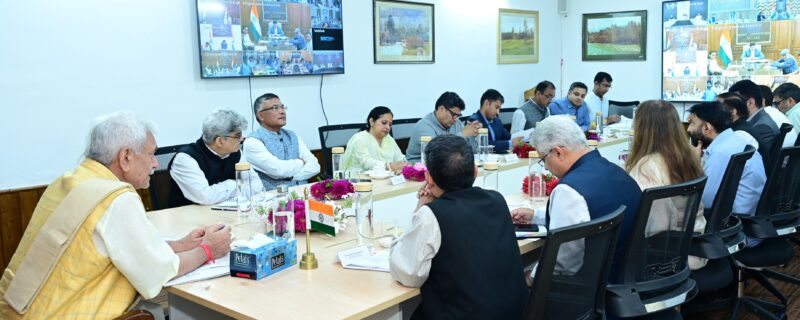 لیفٹیننٹ گورنر نے جموں وکشمیر میں ’ سیوا پَرو‘ تقریبات کی تیاریوں کا جائزہ لیا