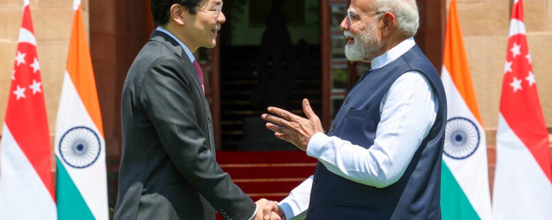 ہندوستان اور سنگاپور کے درمیانپانچ مفاہمت ناموں پر دستخط