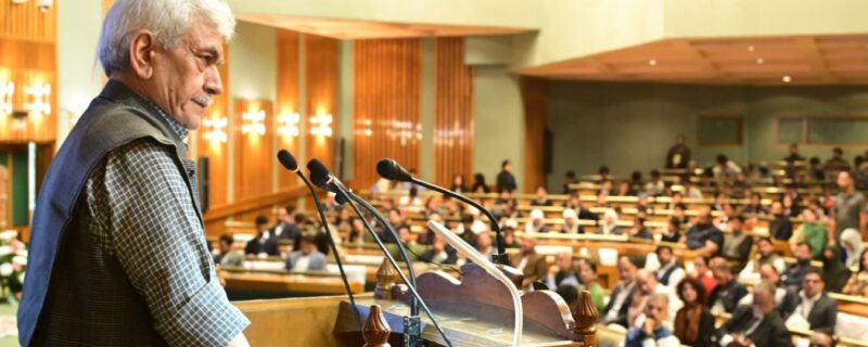 لیفٹیننٹ گورنر نے سری نگر میں کشمیر لٹریچر فیسٹول کے دوسرے ایڈیشن کا اِفتتاح کیا