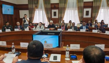 لیفٹیننٹ گورنر نے روس کے جمہوریہ کالمیکیا کے سربراہ سے ملاقات کی