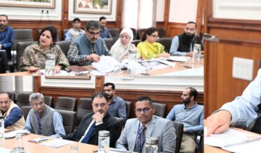 چیف سیکرٹری نے محکمہ اِمدادِ باہمی کی کارکردگی کا جائزہ لیا