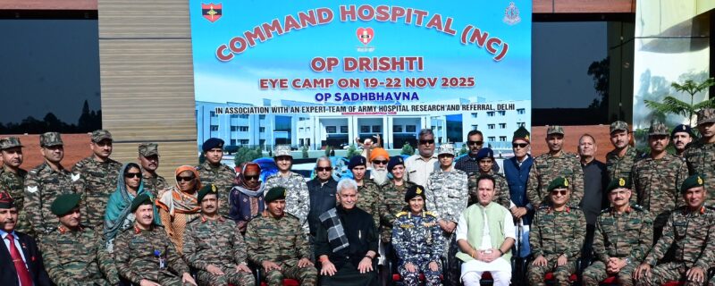 لفٹینٹ گورنر نے کمانڈ ہسپتال ناردرن کمانڈ اودھمپور میں سابق فوجیوں ، ویر ناریوں اور شہریوں کیلئے منعقدہ میگا آئی کیمپ ’’ آپریشن درشٹی ‘‘ کی اختتامی تقریب میں شرکت کی