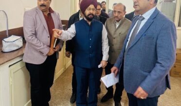 سوربھ بھگت نے لیگل میٹرولوجی لیبارٹریوں کا جائزہ لیا