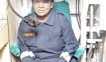 صدر جمہوریہ مرمو نے آبدوز میں سفر کیا