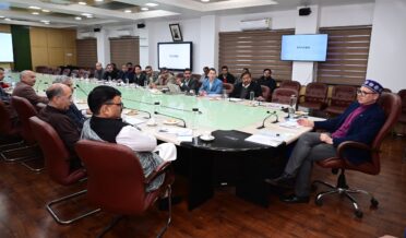 وزیر اعلیٰ نے جموں و کشمیر میں جل جیون مشن کی پیش رفت کا جائیزہ لیا