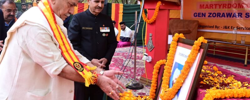 لیفٹیننٹ گورنر نے جنرل زور اور سنگھ کو ان کے یوم شہادت پر خراجِ عقیدت پیش کیا