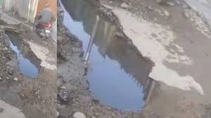 Water leakage causes road safety crisis in Awantipora area