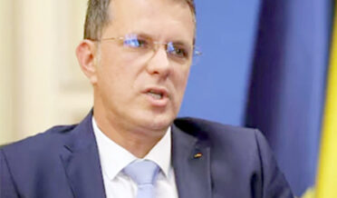 سی وی میں غلط تعلیمی اندراج پر رومانیہ کے وزیر دفاع مستعفی