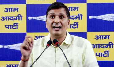 آلودگی کی حالت یہ ہے کہ بند کمرے کے اندر بھی ہمیں دھند نظر آ رہا ہے: سوربھ بھاردواج