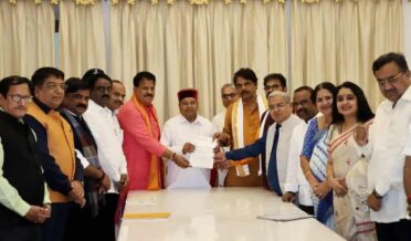 بی جے پی کے وفد نے کرناٹک کے گورنر سے ملاقات کی، نفرت انگیز تقریر بل کو منظوری نہ دینے کی درخواست کی