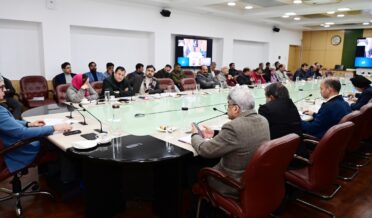 وزیر اعلیٰ کی سربراہی میں جموں ، سانبہ ڈسٹرکٹ کے عوامی نمائندوں کے ساتھ پری بجٹ میٹنگ