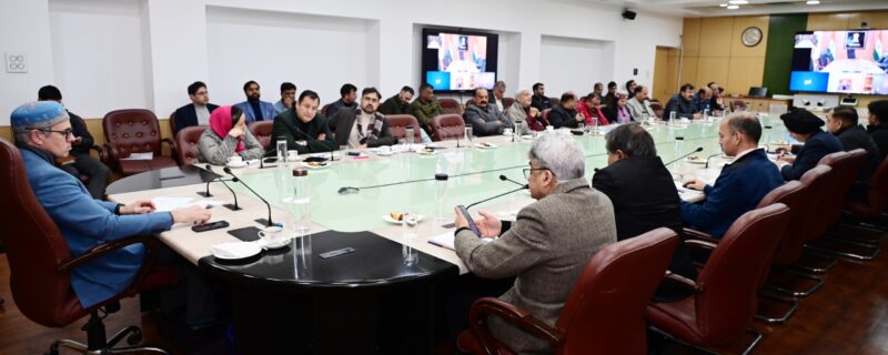 وزیر اعلیٰ کی سربراہی میں جموں ، سانبہ ڈسٹرکٹ کے عوامی نمائندوں کے ساتھ پری بجٹ میٹنگ