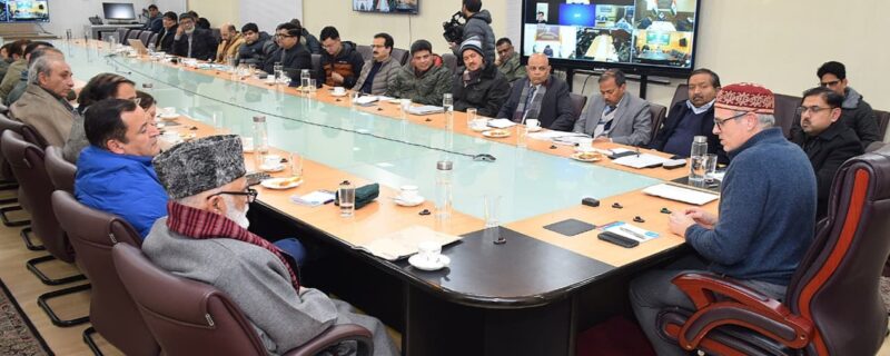 وزیر اعلیٰ نے سرینگر ، بڈگام اور گاندر بل کے قانون سازوں کے ساتھ پری بجٹ مشاورت کیں