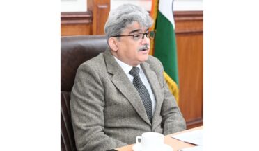 چیف سیکرٹری نے جموں و کشمیر میں نئی سروسز ، کالجز اور ہسپتالوں کے ساتھ آیوش کے نقش کو وسعت دینے کی حمایت کی