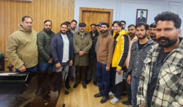 نائب وزیر اعلیٰ نے لوہڑی کی مبارکباد پیش کی ، جموں میں عوامی وفود سے ملاقات