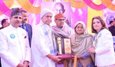 لیفٹیننٹ گورنر نے مہاتما گاندھی کی برسی پر خراجِ عقیدت پیش کیا