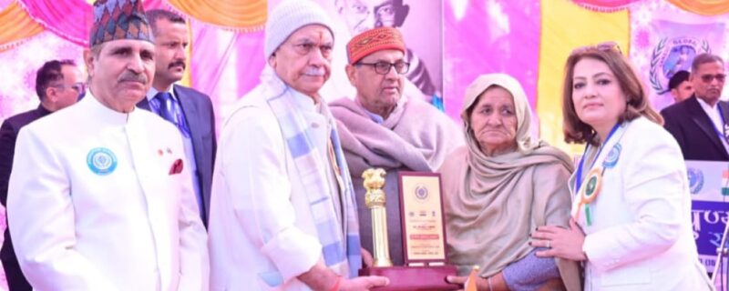 لیفٹیننٹ گورنر نے مہاتما گاندھی کی برسی پر خراجِ عقیدت پیش کیا