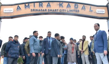 لیفٹیننٹ گورنر نے سری نگر میں دوبارہ تیار شدہ امیرا کدل پُل کا اِفتتاح کیا