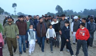 ستیش شرما نے دیو استھان بلی میں عقیدت کے پھول چڑھائے