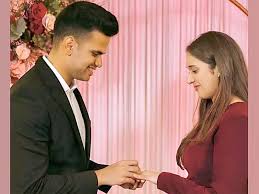 ارجن ٹنڈولکر 5مارچ کوثانیہ سے شادی کریں گے:ذرائع