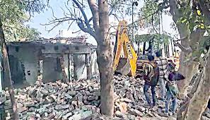 یو پی میں 12مزاروں پر بلڈوزرچلا دیا گیا