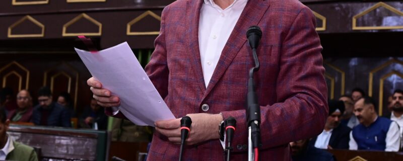 حکومت نے دُور دراز علاقوں میں خالی اَسامیوں کو پُر کرنے کیلئے اَقدامات کئے ہیں۔ وزیر اعلیٰ