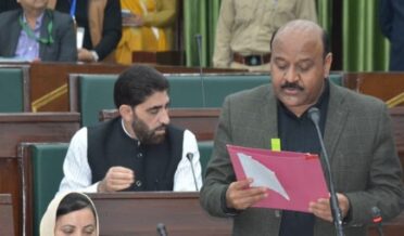 اننت ناگ میں صنعتی اسٹیٹس کے قیام کیلئے 4142 کنال اراضی منتقل کی گئی ۔ نائب وزیر اعلیٰ