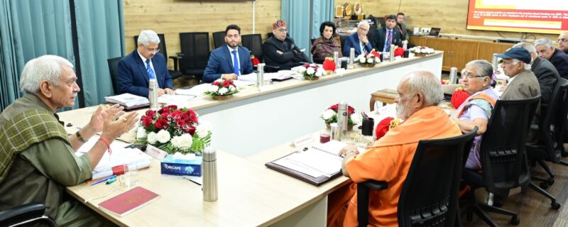 شری ماتا ویشنودیوی شرائین بورڈ نے شرائین اور آس پاس کے پورے خطے کو مکمل طور پر تبدیل کر کے اسے ہندوستان کی سرکردہ اور نہایت متحرک روحانی منزل بنانے کیلئے متعدد اہم اور دُور رس اثرات کے حامل فیصلے کئے ہیں تاکہ عالمی سطح پر پذیرائی حاصل کی جا سکے