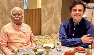 عدنان اور آر ایس ایس سربراہ بھگوت کے کھانے کے میز سے تصویر‘کانگریس نے بنایا تنقید کا نشانہ