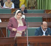 حکومت موجودہ ڈِگری کالجوں میں بنیادی ڈھانچے کی اَپ گریڈیشن او ر فیکلٹی کی ضروریات پرتوجہ مرکوز کر رہی ہے۔ وزیر تعلیم