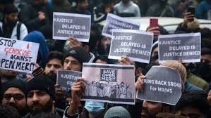 ریزرویشن کے معاملے کو حل کرنے کے لئے وزارت داخلہ میں کئی بار صلاح مشورہ