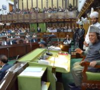 ایوان نے سابق وزیر قمر علی آخون کو زبردست خراجِ عقیدت پیش کیا