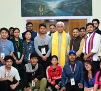 لیفٹیننٹ گورنر نے اے بی وِی پی کے ’سٹوڈنٹس ایکسپیرینس اِن ریجنل اَندر سٹینڈنگ(ایس اِی آر یو) پروگرام کے تحت جموں کا دورہ کرنے والے لداخ کے نوجوانوںسے بات چیت کی