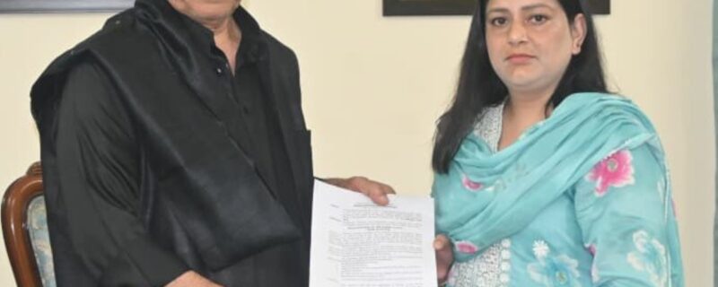 لفٹینٹ گورنر نے سپنا بندھرال کو تقرری نامہ سونپا