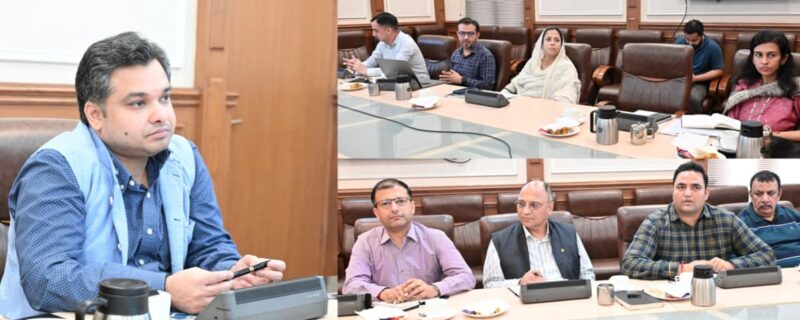 سیکرٹری آئی ٹی نے سول سیکرٹریٹ میں کلیدی اقدامات کی پیش رفت کا جائزہ لیا