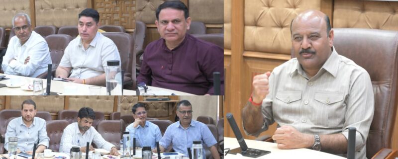 نائب وزیراعلیٰ نے دومیل۔کٹرہ۔ رِیاسی ۔ بمبلافورلین سڑک پروجیکٹ کے ذریعےبہتر رابطہ کاری پر زور دیا