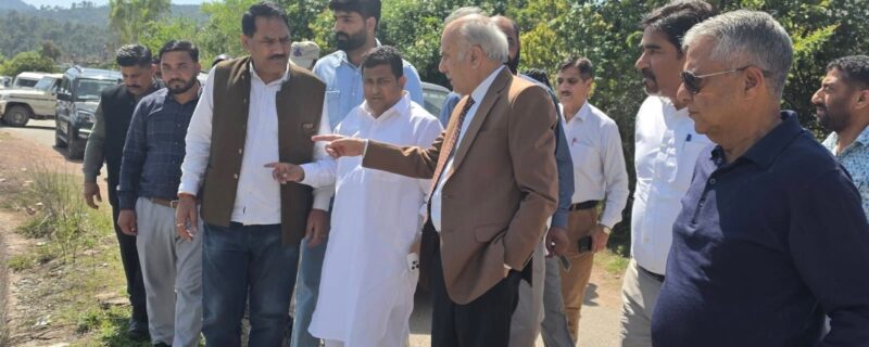 ہائوس کمیٹی نے راجوری ۔ پونچھ میں جل جیون مشن منصوبوں کا زمینی معائینہ شروع کیا