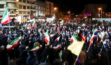 جنگ بندی کا اعلان ، ایران میں لوگ خوشی سے سڑکوں پر نکل آئے