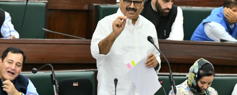 ہیرا نگرمیں تمام چھ ٹیوب ویل سائٹس پر پمپنگ مشینری نصب کی گئی ہے ۔ جاوید رانا