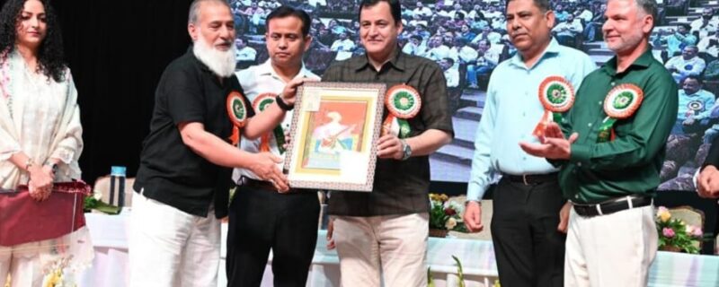 جموںوکشمیرحکومت ویٹرنری سیکٹر کو مضبوط بنانے کیلئے پُر عزم ہے ۔وزیر جاوید ڈار