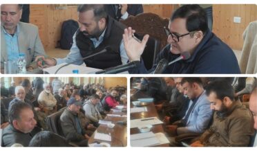 جاوید ڈار نے رفیع آباد میں آبپاشی کی سہولیات اور جاری ترقیاتی کاموں کا جائیزہ لیا