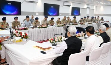 لفٹینٹ گورنر نے جموں ڈویژن کے ڈی سیز ، ایس ایس پیز کے ساتھ میٹنگ کی صدارت کی