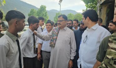 رانا نے ڈوڈہ میں گجر اور بکروال ہوسٹلز کا جائیزہ لیا