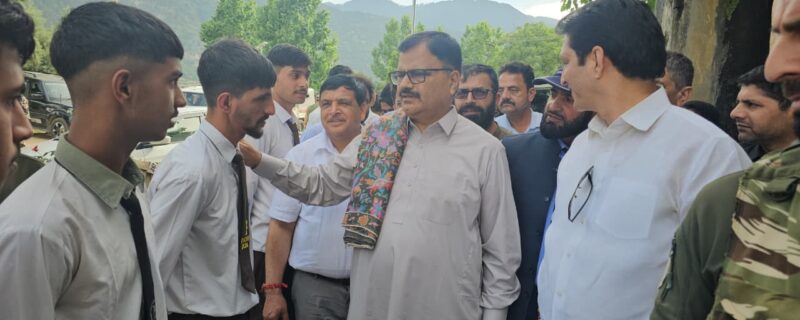 رانا نے ڈوڈہ میں گجر اور بکروال ہوسٹلز کا جائیزہ لیا